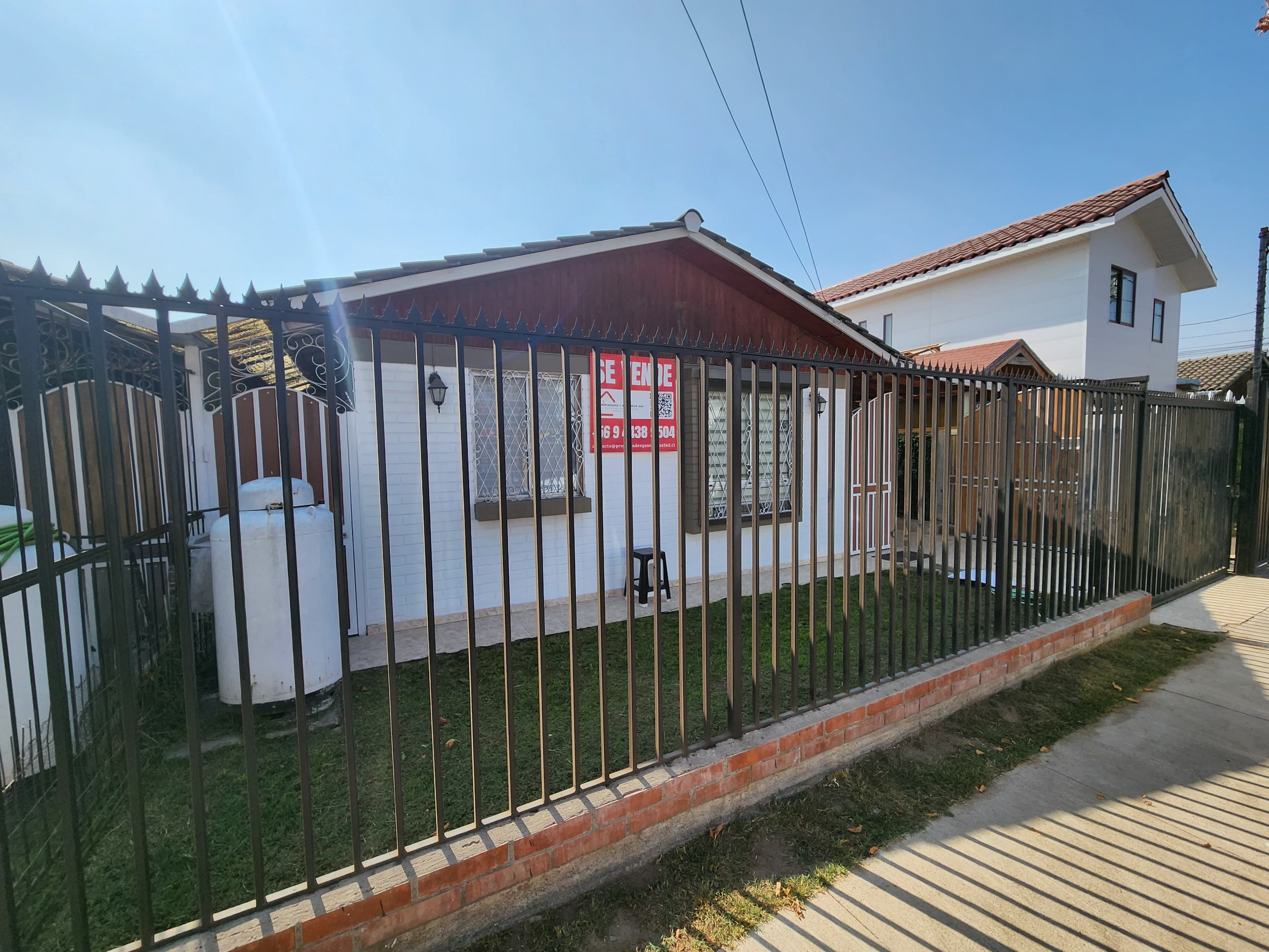 Casa en Venta en Puente Alto | 3 Dormitorios, Amplio Patio y Estacionamiento para 5 Vehículos